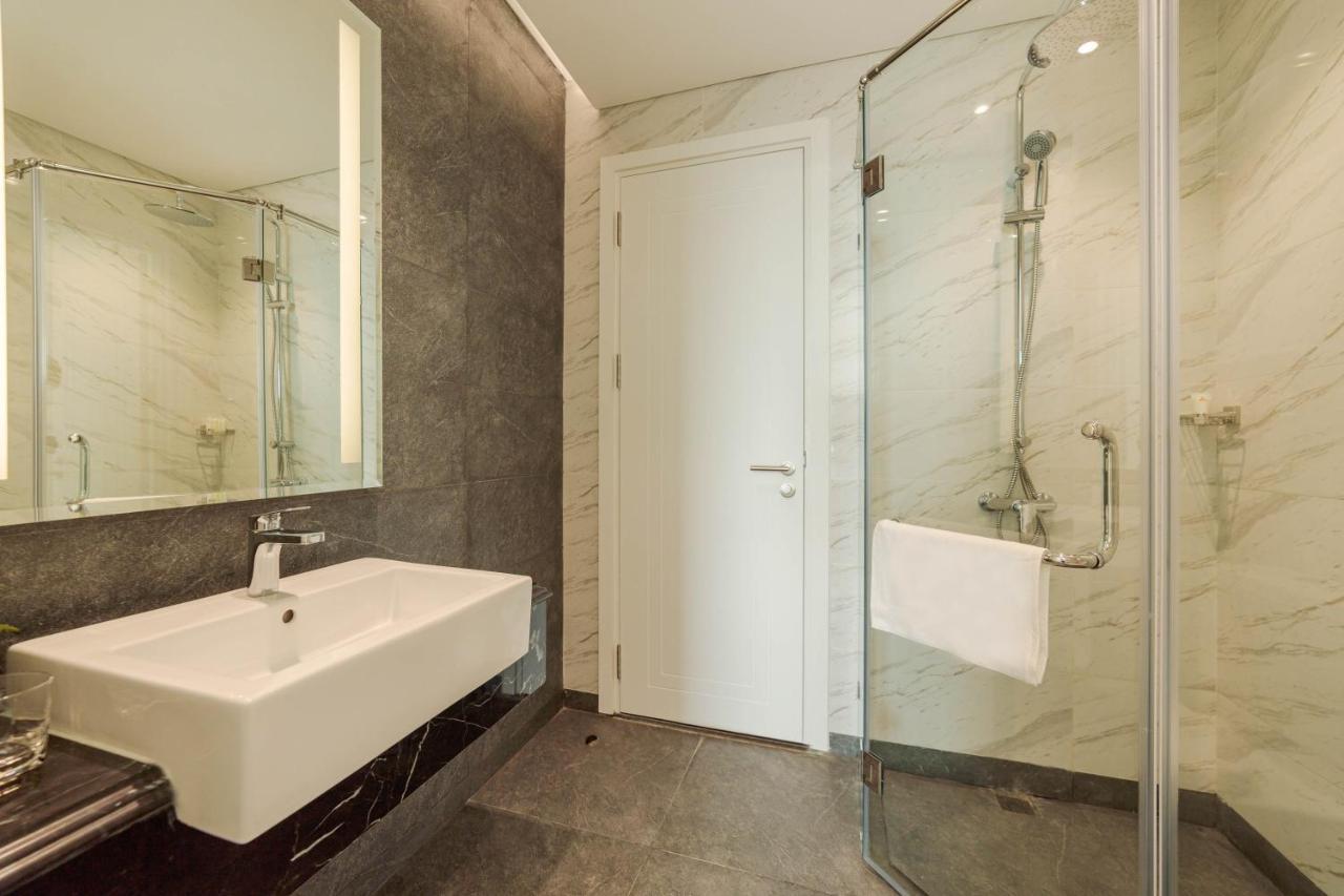 Altara Luxury Residences กวีเญิน ภายนอก รูปภาพ