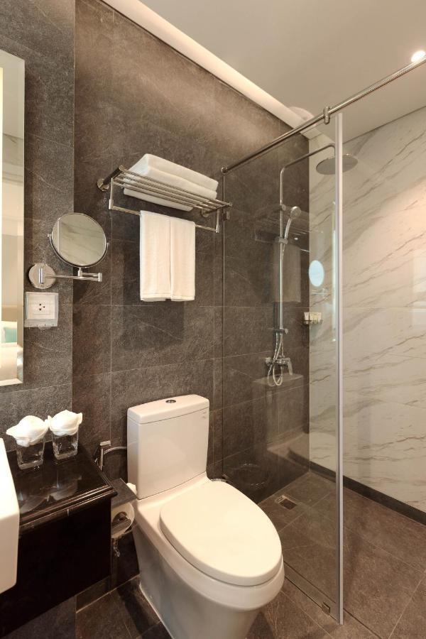 Altara Luxury Residences กวีเญิน ภายนอก รูปภาพ